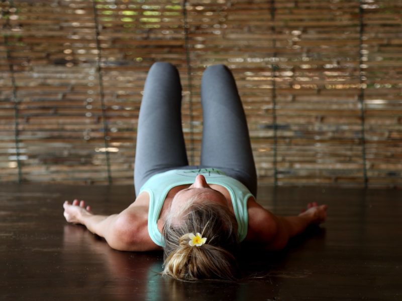 5 min Yoga for Shoulder Flexibility and Pain Relief 